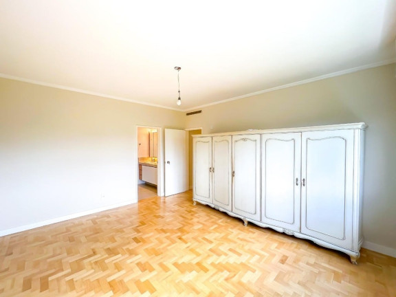Imagem Apartamento com 4 Quartos à Venda, 226 m² em Moinhos De Vento - Porto Alegre Imagem Apartamento com 4 Quartos à Venda, 226 m² em Moinhos De Vento - Porto Alegre