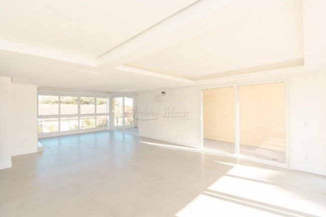 Imagem Casa com 3 Quartos à Venda, 288 m² em Vila Assunção - Porto Alegre