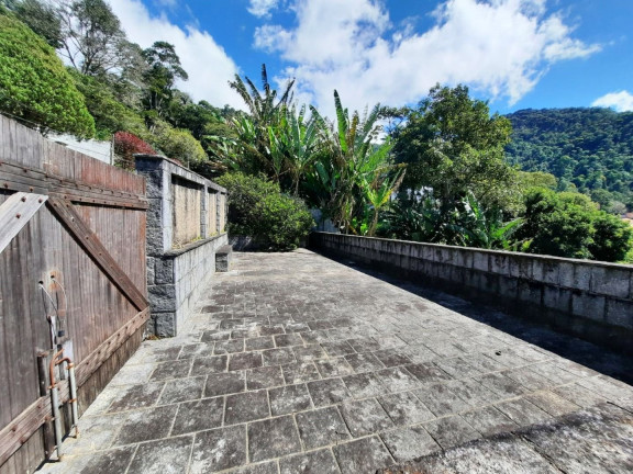 Imagem Casa com 4 Quartos à Venda, 229 m² em Parque Do Ingá - Teresópolis