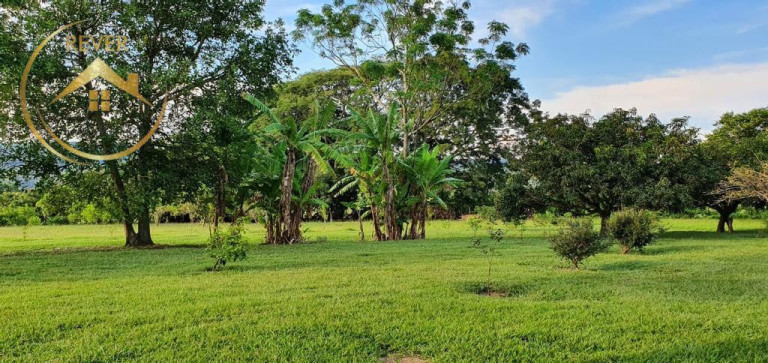 Imagem Imóvel com 2 Quartos à Venda, 40.000 m² em Sousas - Campinas Imagem Imóvel com 2 Quartos à Venda, 40.000 m² em Sousas - Campinas