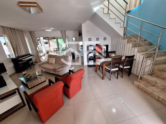 Imagem Casa com 3 Quartos à Venda, 180 m² em Urucunema - Eusébio