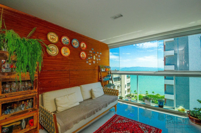 Imagem Apartamento com 3 Quartos à Venda, 280 m² em Agronômica - Florianópolis