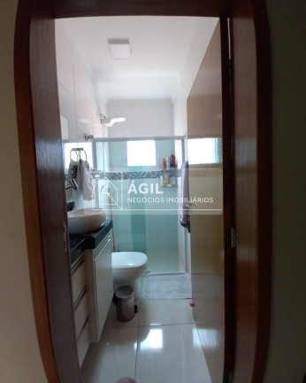 Imagem Sobrado com 3 Quartos à Venda, 168 m² em Parque Industrial - São José Dos Campos