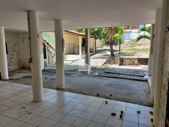 Imagem Casa com 2 Quartos à Venda, 180 m² em Manuel Dias Branco - Fortaleza