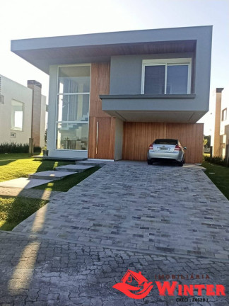 Imagem Casa com 6 Quartos à Venda, em Capão Da Canoa Imagem Casa com 6 Quartos à Venda, em Capão Da Canoa