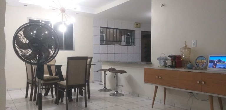 Imagem Casa com 3 Quartos à Venda, 300 m² em Dirceu Arcoverde I - Teresina