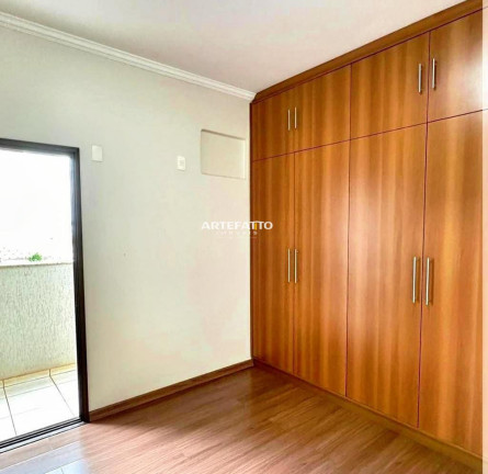 Imagem Apartamento com 3 Quartos à Venda, 137 m²