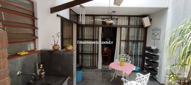 Imagem Casa com 3 Quartos à Venda, 209 m² em Moema - São Paulo Imagem Casa com 3 Quartos à Venda, 209 m² em Moema - São Paulo