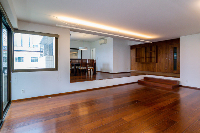 Imagem Apartamento com 3 Quartos à Venda, 287 m² em Aclimação - São Paulo