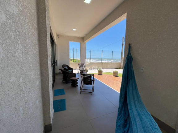 Imagem Sobrado com 3 Quartos à Venda, 231 m² em Barra Do Sai - Itapoá