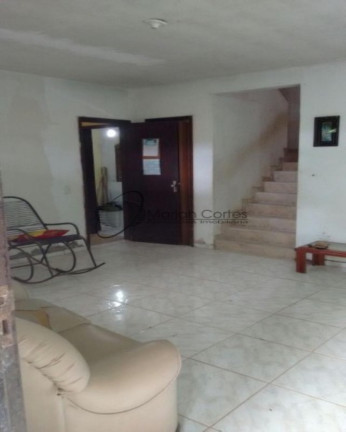 Casa com 5 Quartos à Venda, 200 m² em Ipiíba - São Gonçalo
