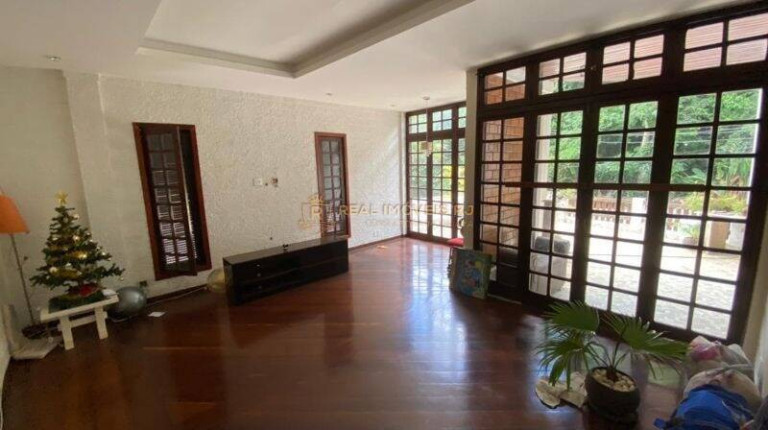 Imagem Casa com 3 Quartos à Venda, 500 m² em Freguesia (jacarepaguá) - Rio De Janeiro Imagem Casa com 3 Quartos à Venda, 500 m² em Freguesia (jacarepaguá) - Rio De Janeiro