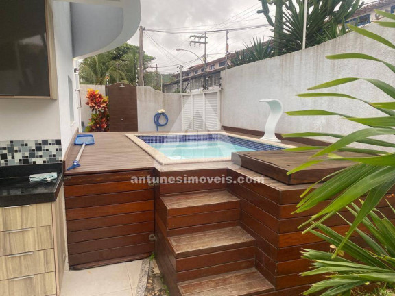Imagem Casa com 4 Quartos à Venda, 160 m² em Portinho - Cabo Frio