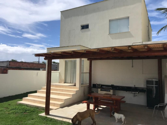 Imagem Casa com 3 Quartos à Venda, 400 m² em Estrada Do Coco - Lauro De Freitas Imagem Casa com 3 Quartos à Venda, 400 m² em Estrada Do Coco - Lauro De Freitas