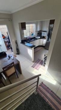 Imagem Casa de Condomínio com 3 Quartos à Venda, 150 m² em Boqueirão - Curitiba