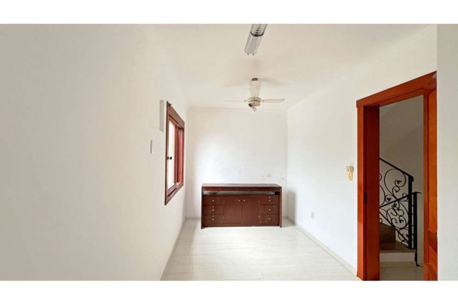 Imagem Casa com 3 Quartos à Venda, 167 m² em Tristeza - Porto Alegre Imagem Casa com 3 Quartos à Venda, 167 m² em Tristeza - Porto Alegre