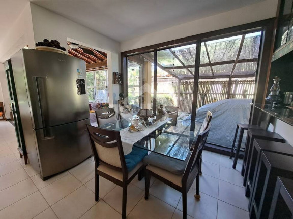 Imagem Casa com 4 Quartos à Venda, 300 m² em Vargem Grande - Rio De Janeiro