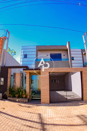 Sobrado com 3 Quartos à Venda, 135 m² em Jardim Carvalho - Ponta Grossa
