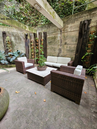 Imagem Imóvel com 3 Quartos à Venda, 300 m² em Laranjeiras - Rio De Janeiro Imagem Imóvel com 3 Quartos à Venda, 300 m² em Laranjeiras - Rio De Janeiro