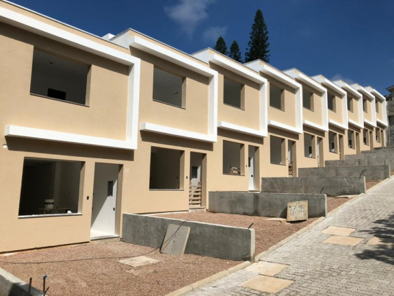 Imagem Imóvel com 2 Quartos à Venda,  em Teresópolis - Porto Alegre