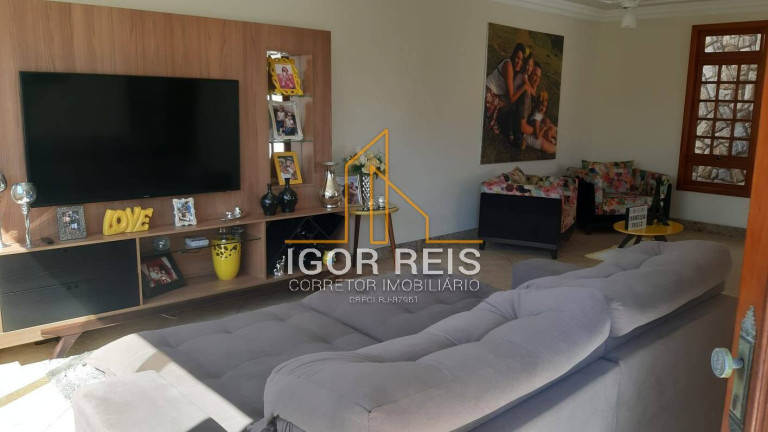 Imagem Casa com 3 Quartos à Venda, 378 m² em Jardim Flamboyant - Campos Dos Goytacazes