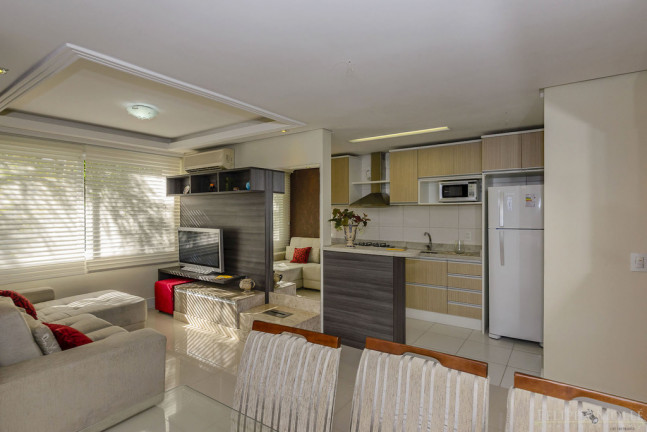 Imagem Apartamento com 3 Quartos à Venda, 71 m² em Medianeira - Porto Alegre