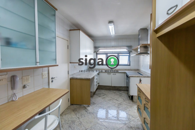 Imagem Apartamento com 3 Quartos para Alugar, 240 m² em Itaim Bibi - São Paulo