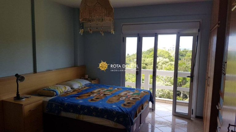 Imagem Casa de Condomínio com 4 Quartos à Venda, 323 m² em Centro - Bombinhas
