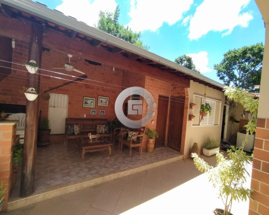 Imagem Casa com 5 Quartos à Venda, 360 m² em Vila Mauricéia - Montes Claros Imagem Casa com 5 Quartos à Venda, 360 m² em Vila Mauricéia - Montes Claros