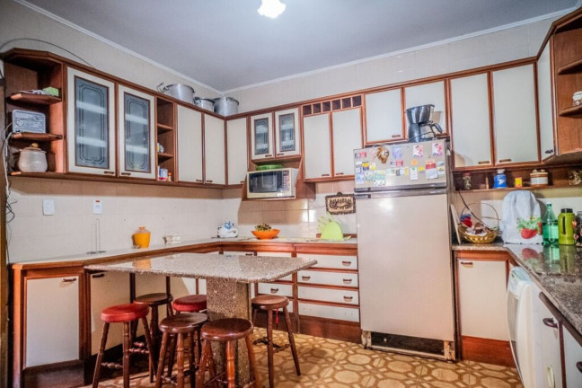 Imagem Imóvel com 3 Quartos à Venda, em Jardim Planalto - Porto Alegre Imagem Imóvel com 3 Quartos à Venda, em Jardim Planalto - Porto Alegre