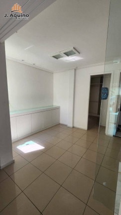 Imagem Casa à Venda, em Fortaleza Imagem Casa à Venda, em Fortaleza