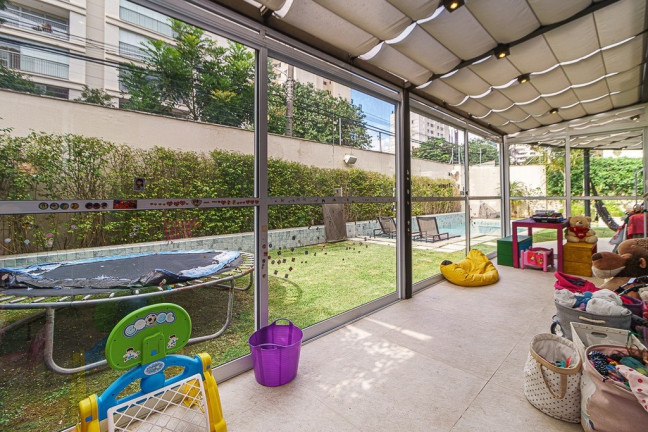 Imagem Casa com 4 Quartos à Venda, em Campo Belo - São Paulo Imagem Casa com 4 Quartos à Venda, em Campo Belo - São Paulo