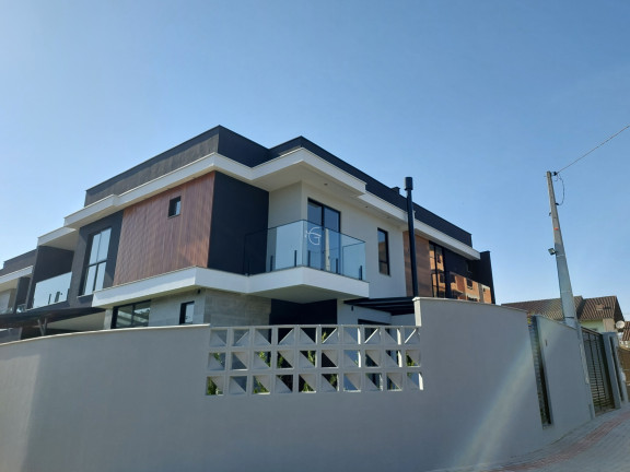 Casa com 3 Quartos à Venda, 148 m² em Saguaçu - Joinville