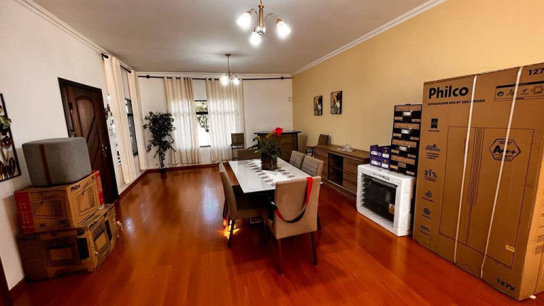 Imagem Sobrado com 3 Quartos à Venda, 333 m² em Jardim Das Nações - Taubaté Imagem Sobrado com 3 Quartos à Venda, 333 m² em Jardim Das Nações - Taubaté