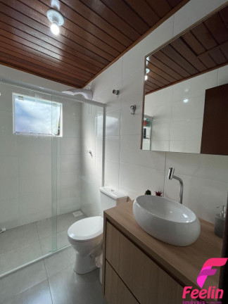Imagem Casa com 2 Quartos à Venda, 120 m² em Rio Tavares - Florianópolis Imagem Casa com 2 Quartos à Venda, 120 m² em Rio Tavares - Florianópolis