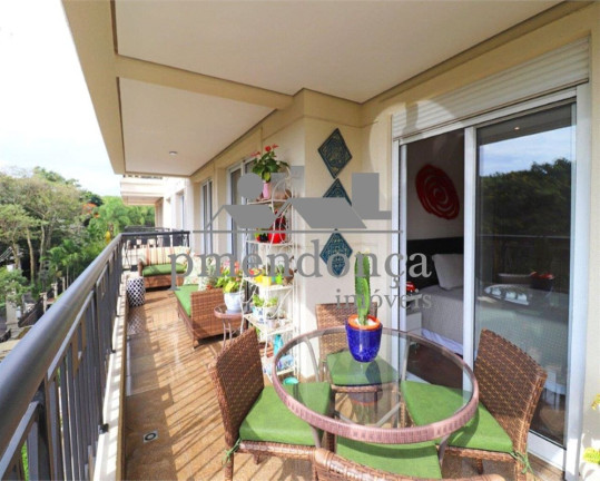Apartamento com 4 Quartos à Venda, 220 m² em Alto De Pinheiros - São Paulo