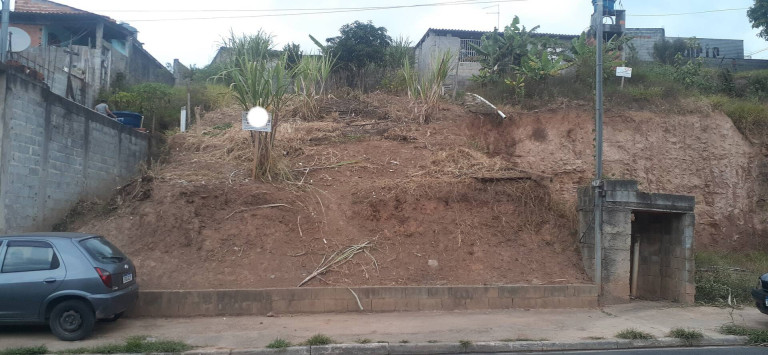 Terreno à Venda, 300 m² em Cidade São Pedro - Gleba B - Santana De Parnaíba