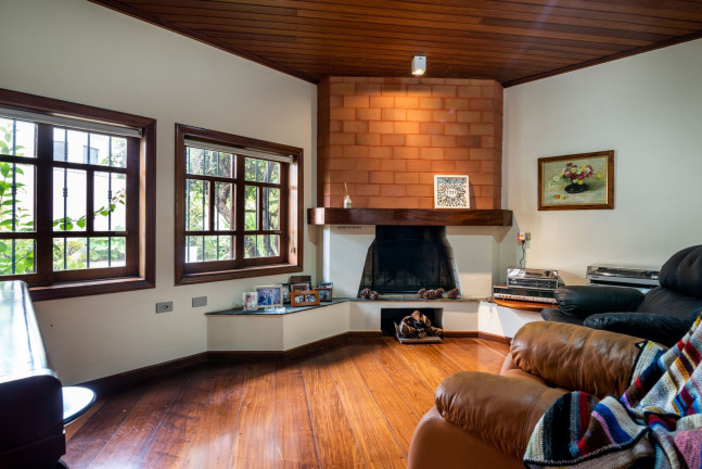 Imagem Casa com 4 Quartos à Venda, 300 m² em Jardim Das Bandeiras - São Paulo Imagem Casa com 4 Quartos à Venda, 300 m² em Jardim Das Bandeiras - São Paulo