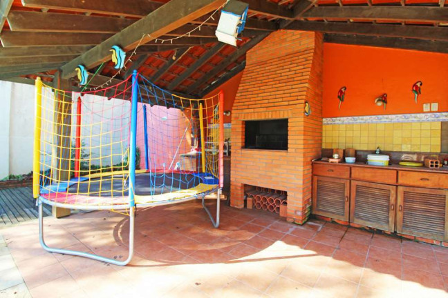 Imagem Casa com 4 Quartos à Venda, 458 m² em Partenon - Porto Alegre Imagem Casa com 4 Quartos à Venda, 458 m² em Partenon - Porto Alegre