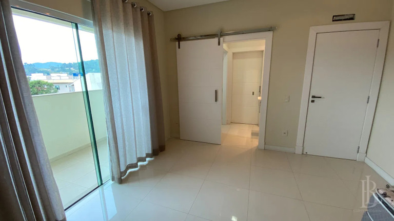 Imagem Casa com 3 Quartos à Venda, 387 m² em Cedros - Camboriú