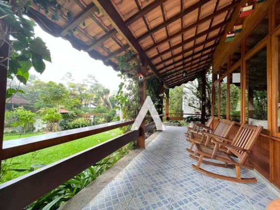 Imagem Casa com 5 Quartos à Venda, 350 m² em Iucas - Teresópolis