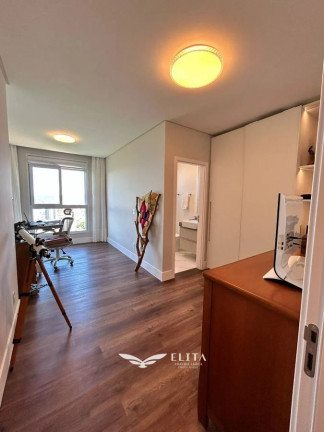 Imagem Apartamento com 4 Quartos à Venda, 278 m² em Centro - Penha