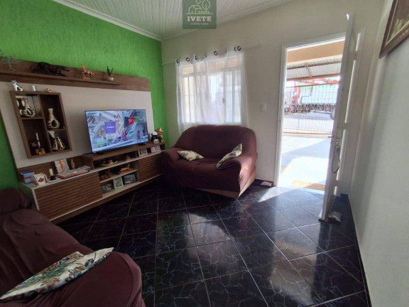 Imagem Casa com 2 Quartos à Venda, 140 m² em Lindóia