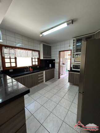 Imagem Casa com 4 Quartos à Venda, 220 m² em Jardim Santa Maria - Jacareí Imagem Casa com 4 Quartos à Venda, 220 m² em Jardim Santa Maria - Jacareí