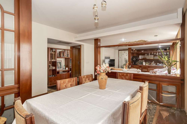 Imóvel com 2 Quartos à Venda,  em Petrópolis - Porto Alegre
