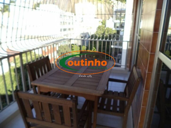 Imagem Apartamento com 2 Quartos à Venda, 205 m² em Tijuca - Rio De Janeiro Imagem Apartamento com 2 Quartos à Venda, 205 m² em Tijuca - Rio De Janeiro