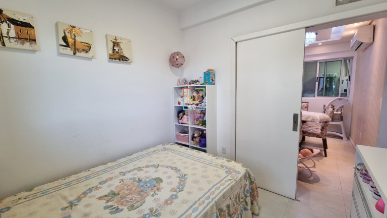 Imagem Apartamento com 3 Quartos à Venda, 106 m² em Barreiros - São José