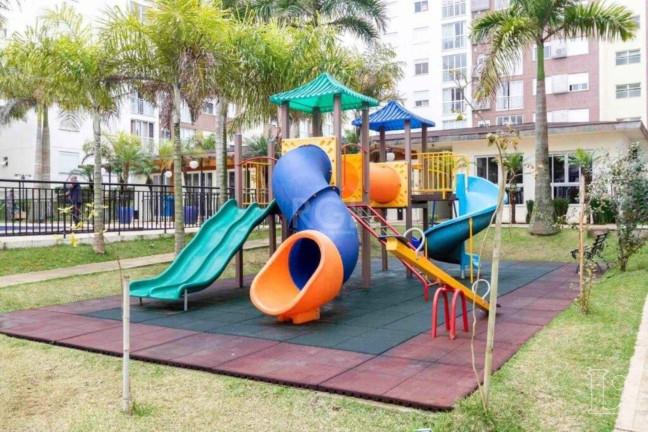 Imagem Imóvel com 2 Quartos à Venda, 57 m² em Vila Nova - Porto Alegre Imagem Imóvel com 2 Quartos à Venda, 57 m² em Vila Nova - Porto Alegre