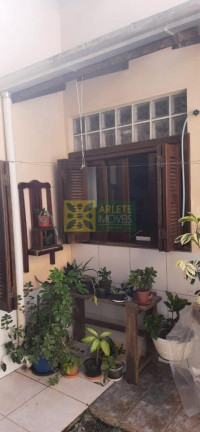 Imagem Casa com 4 Quartos à Venda, 250 m² em Centro - Porto Belo Imagem Casa com 4 Quartos à Venda, 250 m² em Centro - Porto Belo