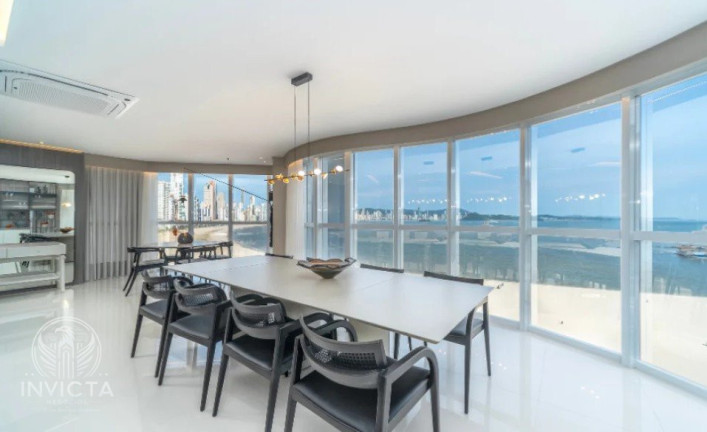 Apartamento com 4 Quartos à Venda, 238 m² em Barra Sul - Balneário Camboriú